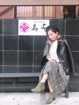 「OZOC（オゾック）のアイテム（ライダースジャケット）」を使った、ayachiroさん（レディース・160cm）の秋コーディネート