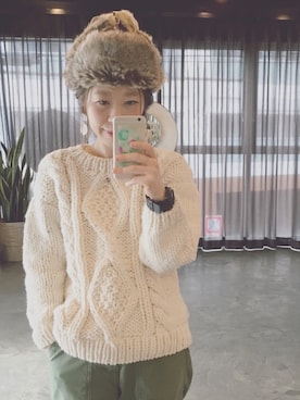 「BEAMS BOY（ビームスボーイ）のアイテム（ニット/セーター、ホワイト系）」を使った、hamazi／代官山 Am bestenさん（レディース・152cm）の冬コーディネート