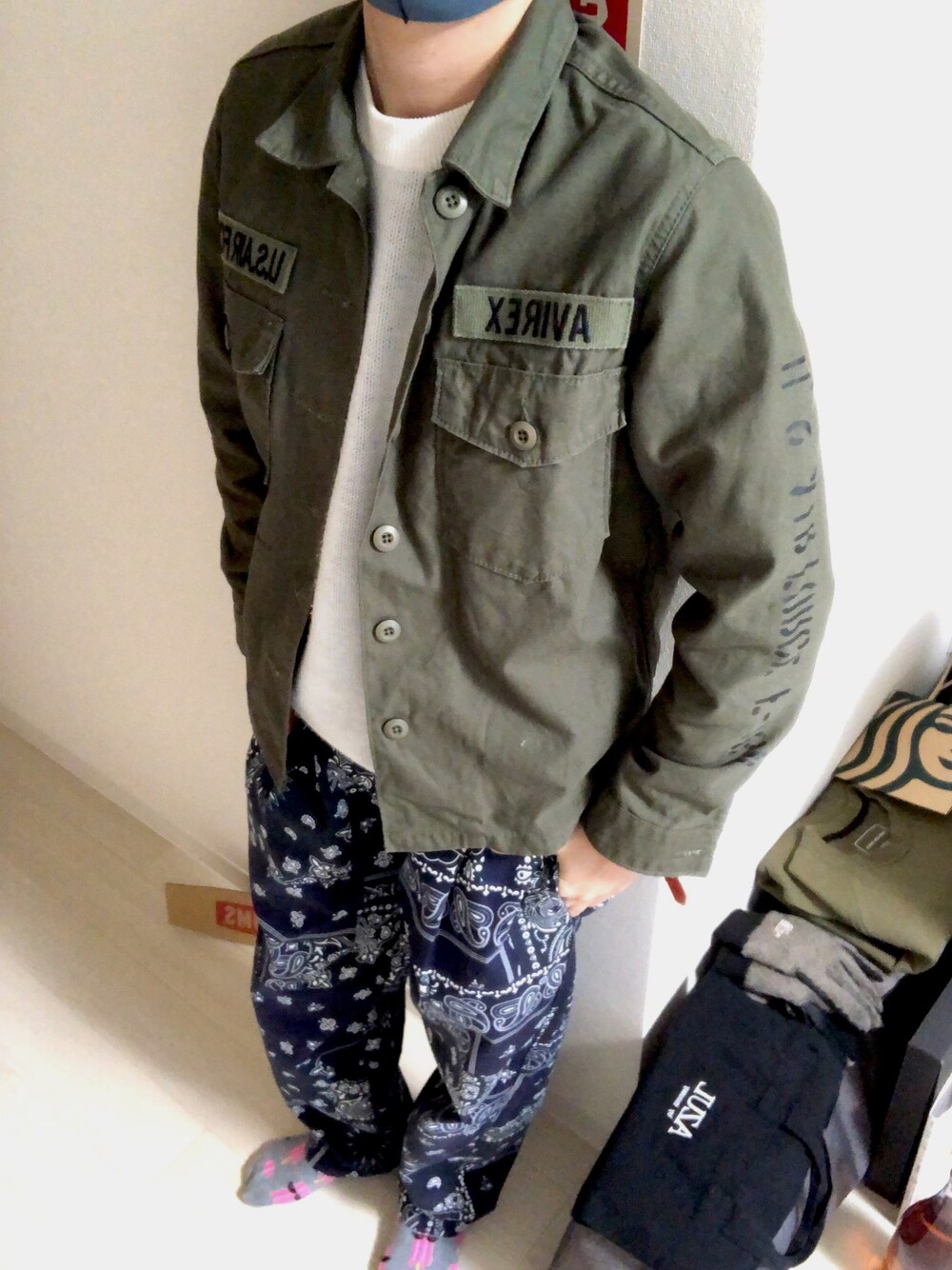 「FTX、LGBT」｜「AVIREXのアイテム（ジャケット/アウター、グリーン系）」を使った、lonewolf- FTXさん（レディース・161cm）の冬コーディネートの1枚目の写真