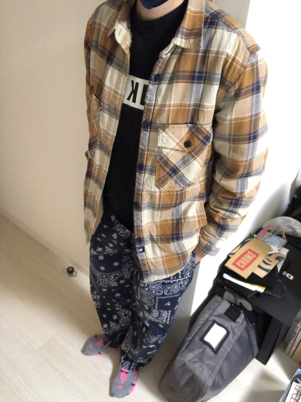 「LGBT、FTX」｜「BAYFLOWのアイテム（ジャケット/アウター、ベージュ系）」を使った、lonewolf- FTXさん（レディース・161cm）の春コーディネートの1枚目の写真