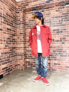 「アイテム（ミリタリージャケット、レッド系）」を使った、ASOさん（メンズ・161cm）の冬コーディネート