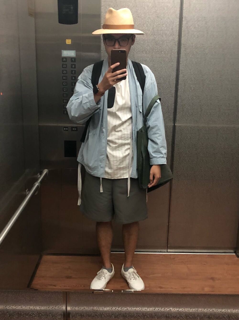 「Machismoのアイテム（帽子、ベージュ系）」を使った、謝慶潭 Jim Hsieh さん（メンズ・178cm）の春コーディネートの1枚目の写真