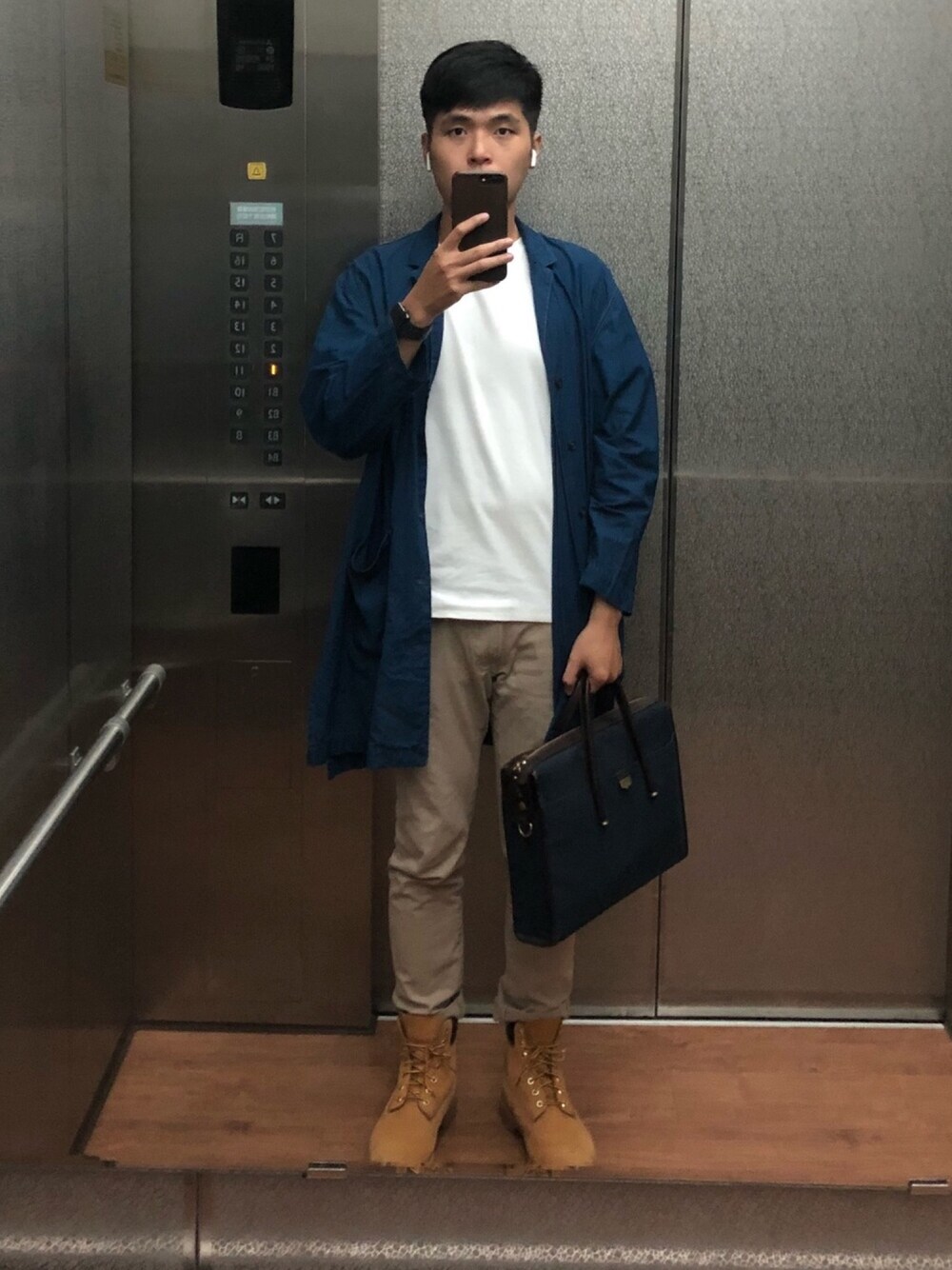 「workday」｜「plain-meのアイテム（ピーコート、ブルー系）」を使った、謝慶潭 Jim Hsieh さん（メンズ・178cm）の夏コーディネートの1枚目の写真