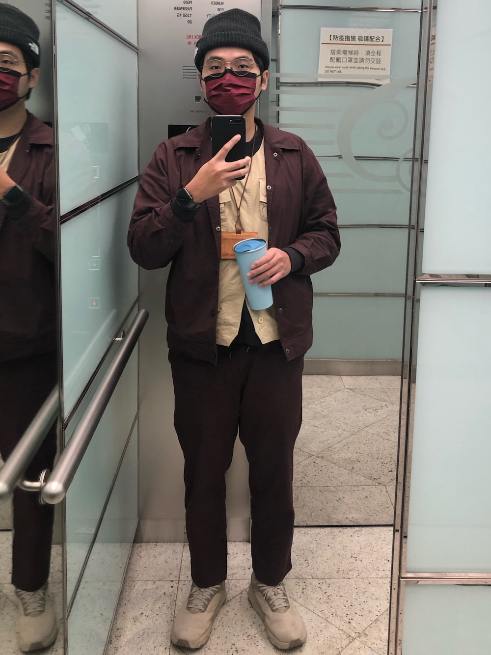 「ootd、Taipei 101」｜「HOKAのアイテム（その他シューズ、ベージュ系）」を使った、謝慶潭 Jim Hsieh さん（メンズ・179cm）の冬コーディネートの1枚目の写真