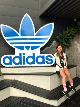 「LOVE」｜「アイテム（ジャケット/アウター）」を使った、bellaさん（レディース・163cm）の秋コーディネート