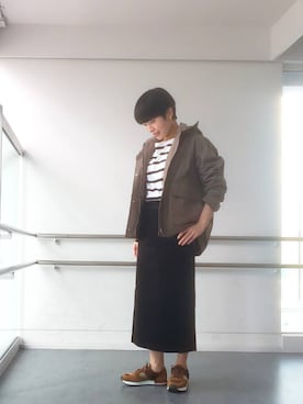 「黒スカート」｜「アイテム（ブルゾン）」を使った、DRESSTERIORさん（レディース・162cm）の秋コーディネート