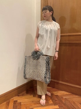 「sara mallika（サラ マリカ）のアイテム（バッグ）」を使った、DRESSTERIORさん（レディース・157cm）の春コーディネート
