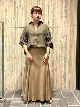 「アイテム（サンダル、ゴールド系）」を使った、DRESSTERIORさん（レディース・156cm）の春コーディネート