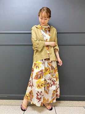 「アイテム（サンダル、ゴールド系）」を使った、DRESSTERIORさん（レディース・154cm）の春コーディネート