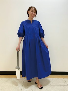 「アイテム（サンダル、ゴールド系）」を使った、DRESSTERIORさん（レディース・160cm）の春コーディネート