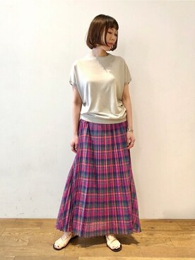 「アイテム（サンダル、ゴールド系）」を使った、DRESSTERIORさん（レディース・155cm）の春コーディネート