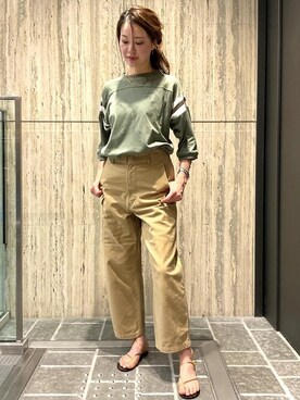 「アイテム（サンダル、ゴールド系）」を使った、DRESSTERIORさん（レディース・168cm）の春コーディネート