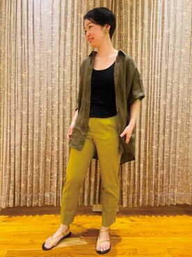 「アイテム（サンダル、ゴールド系）」を使った、DRESSTERIORさん（レディース・157cm）の春コーディネート