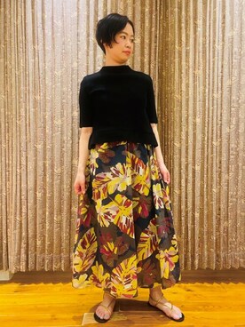 「アイテム（サンダル、ゴールド系）」を使った、DRESSTERIORさん（レディース・157cm）の春コーディネート