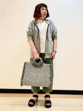 「sara mallika（サラ マリカ）のアイテム（バッグ）」を使った、DRESSTERIORさん（レディース・172cm）の春コーディネート