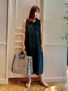 「sara mallika（サラ マリカ）のアイテム（バッグ）」を使った、DRESSTERIORさん（レディース・170cm）の春コーディネート