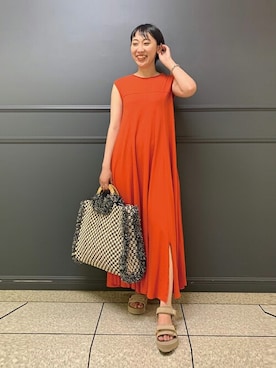 「sara mallika（サラ マリカ）のアイテム（バッグ）」を使った、DRESSTERIORさん（レディース・160cm）の夏コーディネート