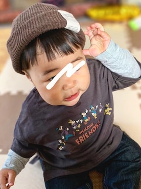「OSHKOSH（オシュコシュ）のアイテム（デニムパンツ）」を使った、みんさん（キッズ・80cm）の春コーディネート