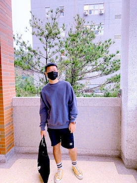 「アイテム（タイツ/ストッキング、ホワイト系）」を使った、陳保旭さん（メンズ・171cm）の春コーディネート
