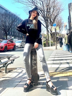 「アイテム（サンダル）」を使った、MIYUKIさん（レディース・163cm・10代）の春コーディネート