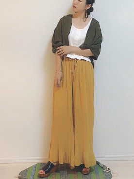 「マスタード」｜「アイテム（アクセサリー）」を使った、tomoさん（レディース・156cm）の秋コーディネート