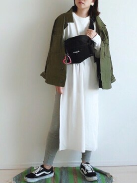 「MEDE19F（メデジュウキュウ）のアイテム（ミリタリージャケット）」を使った、tomoさん（レディース・156cm）の秋コーディネート