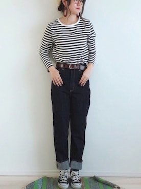「ハイウエストストレートジーンズ」｜「アイテム（アクセサリー）」を使った、tomoさん（レディース・156cm）の春コーディネート