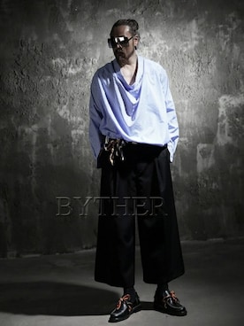 「ByTheR（バイザアール）のアイテム」を使った、BytheR_JPさん（メンズ・178cm）の秋コーディネート