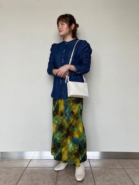 「ダンガリーシャツ」｜「アイテム（スカート）」を使った、しまだ　りほさん（レディース・155cm）の春コーディネート
