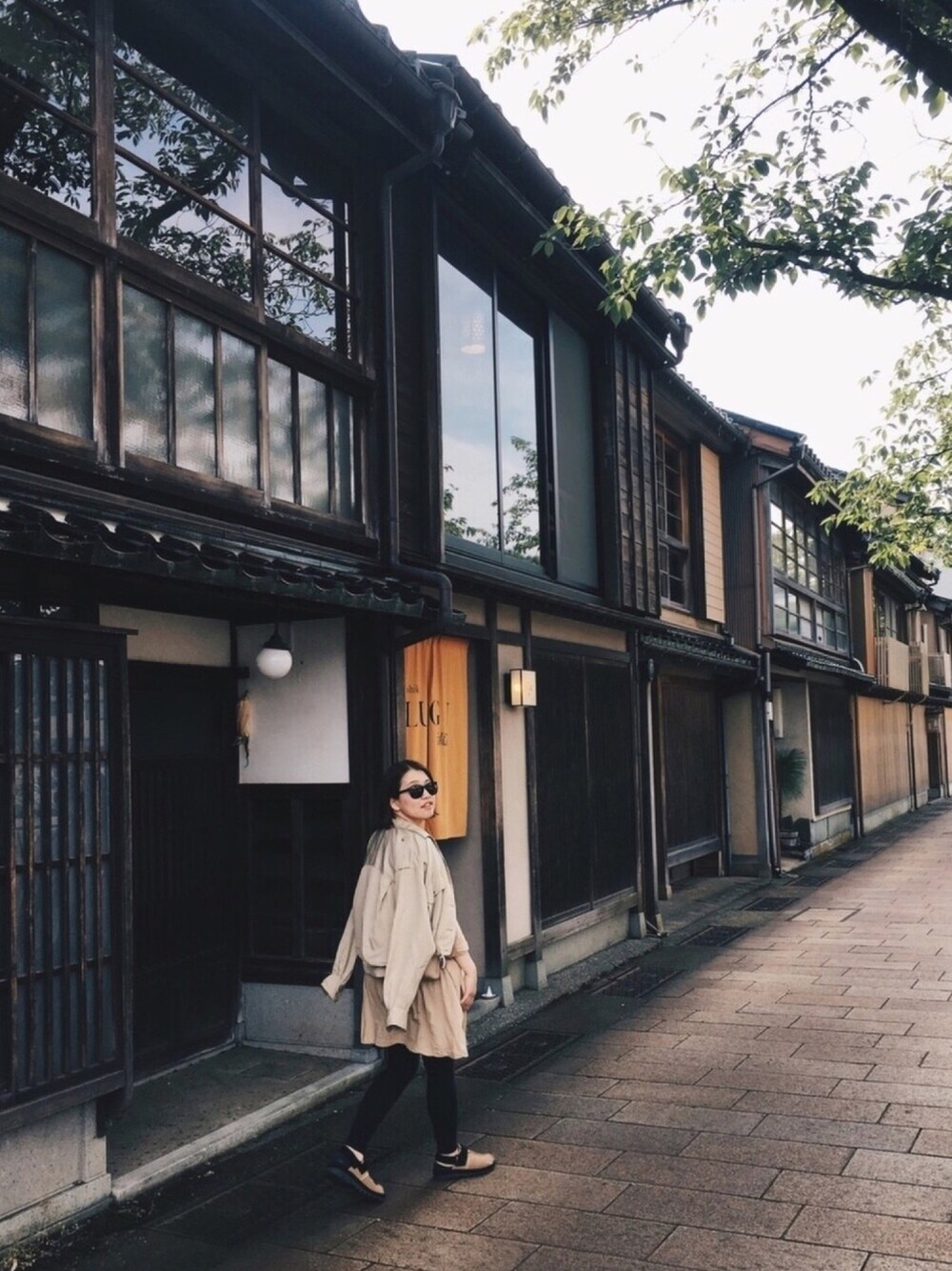 「45R、カジュアル、シンプル、ootd、ラクチンコーデ、古着MIX、低身長、サングラス、ku.Ra.si」｜「Ray-Banのアイテム（サングラス、ブラウン系）」を使った、CHIZUさん（レディース・154cm）の春コーディネートの1枚目の写真