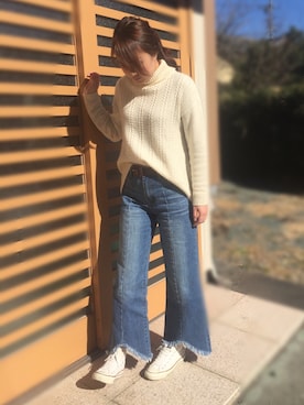 「OZOC（オゾック）の◆変形ヘムデニムワイドパンツ（デニムパンツ、ブルー系）」を使った、Yamaさん（レディース・160cm）の冬コーディネート