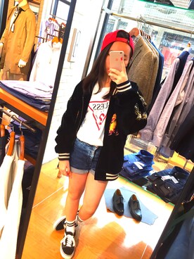 「Guess（ゲス）のアイテム（トップス）」を使った、NO NAMEさん（キッズ・148cm）の春コーディネート