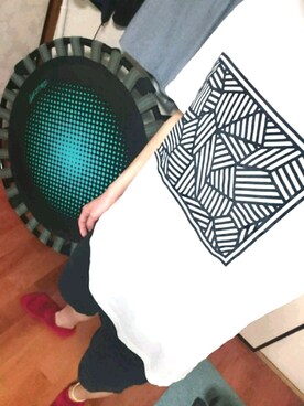 「UNIQLO（ユニクロ）のアイテム（Tシャツ/カットソー、ホワイト系）」を使った、アッキーさん（メンズ・168cm）の春コーディネート