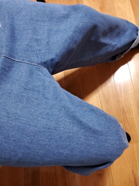 「MONO-MART（モノマート）のワイドテーパードバルーンデニムパンツ(10oz DENIM)（デニムパンツ、その他）」を使った、アッキーさん（メンズ・168cm）の冬コーディネート