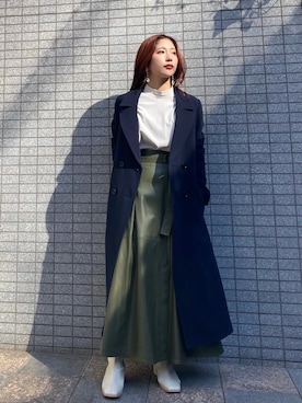 「フェイクレザー」｜「アイテム（トレンチコート）」を使った、YUKA OWAKAさん（レディース・150cm）の冬コーディネート