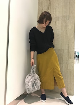 「マスタード」｜「アイテム（スリッポン）」を使った、ayakoさん（レディース・155cm）の冬コーディネート