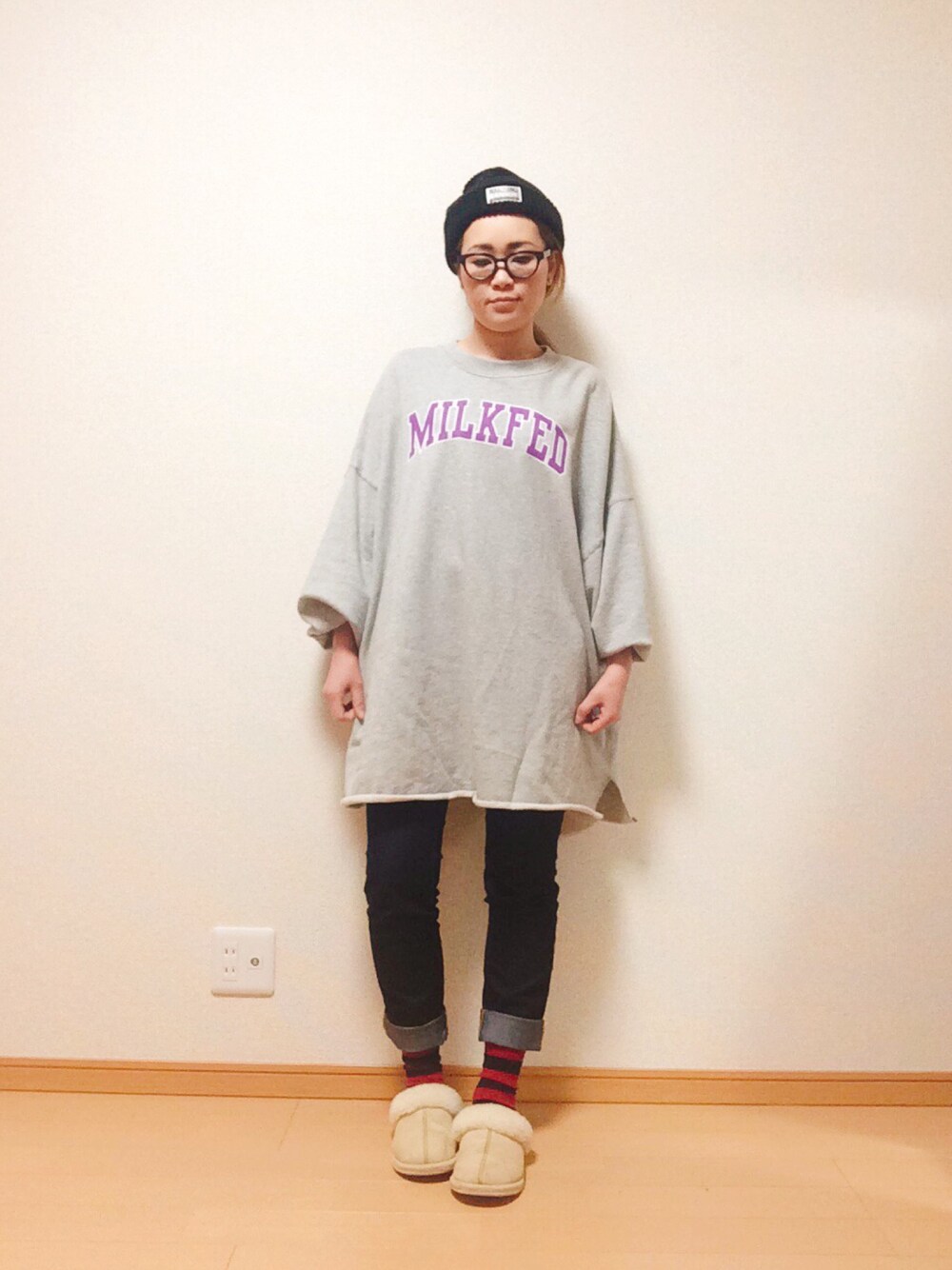 「ビッグシルエット、カジュアルコーデ、MILKFED.、しましまソックス」｜「GUのアイテム（デニムパンツ、ブルー系）」を使った、あゆぽさん（レディース・161cm）の春コーディネートの1枚目の写真