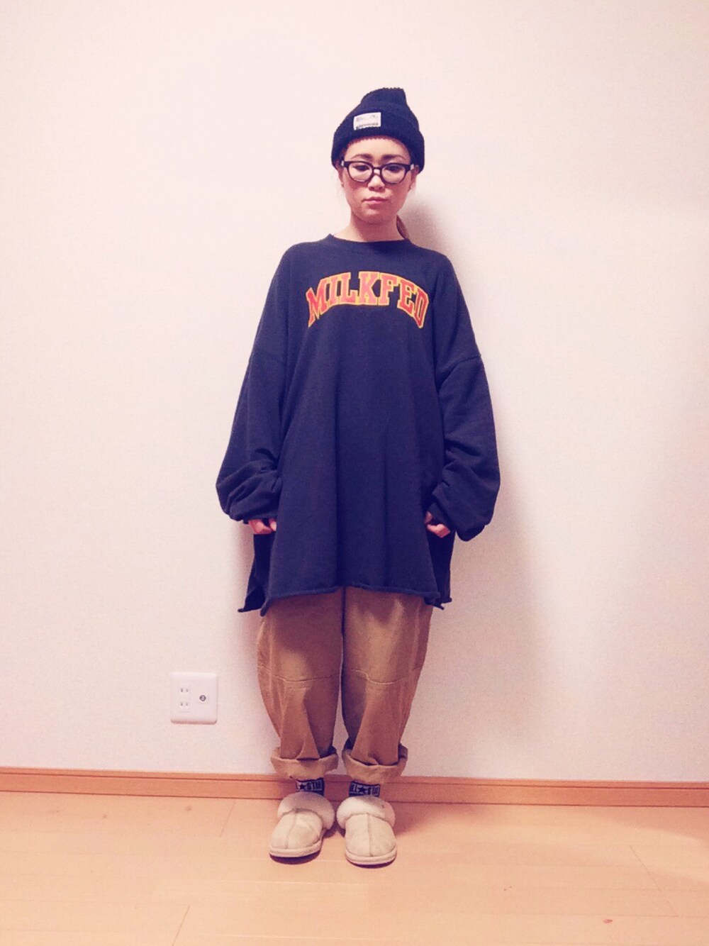 「だぼだぼ、ビッグシルエット、おしゃれさんと繋がりたい、仕事帰り」｜「niko and...のオリジナル起毛カツラギコクーンパンツ【niko and ...】（その他パンツ、ベージュ系）」を使った、あゆぽさん（レディース・161cm）の春コーディネートの1枚目の写真
