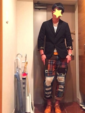 「トリッカーズ」｜「アイテム（アナログ腕時計）」を使った、DAIさん（メンズ・177cm）の秋コーディネート