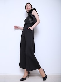 self-portrait（セルフポートレート）の「Self-Portrait - クロップド