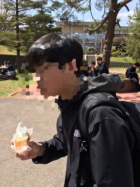 「アイスクリーム」｜「アイテム（その他）」を使った、パビロニアさん（メンズ・178cm）の春コーディネート