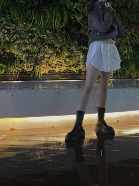 「シャツワンピ」｜「アイテム（ライダースジャケット）」を使った、aymさん（レディース・163cm）の春コーディネート