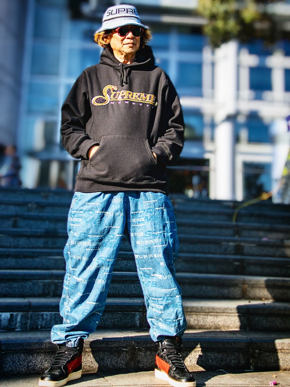 Supreme のパーカーを使った「バケットハット」のメンズ人気