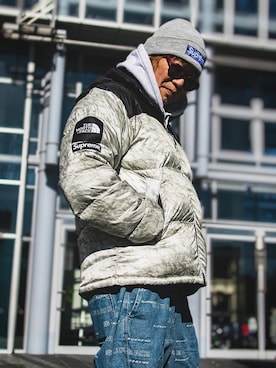 Supreme グレー ジャケット Supreme のジャケット/アウター（グレー系）を使った人気