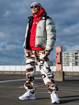 「Supreme x The North Face」｜「アイテム（ダウンジャケット/コート）」を使った、HYS-TKさん（メンズ・178cm）の冬コーディネート