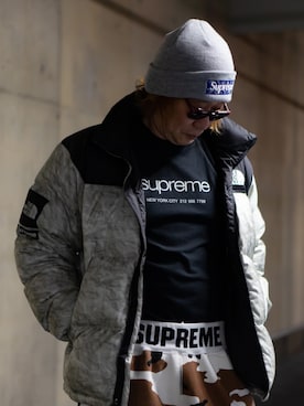 「Supreme （シュプリーム）のアイテム（ダウンジャケット/コート）」を使った、HYS-TKさん（メンズ・178cm）の冬コーディネート