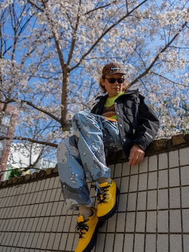 「Supreme （シュプリーム）のアイテム（パンツ）」を使った、HYS-TKさん（メンズ・178cm）の春コーディネート