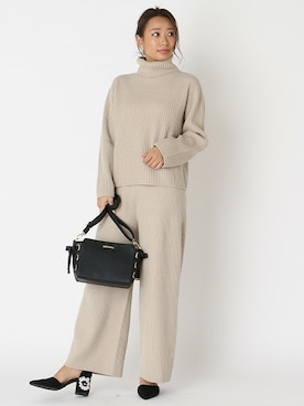 「リブニットパンツ」｜「アイテム（ワンピース/ドレス）」を使った、DaTuRa_STAFFさん（レディース・160cm）の冬コーディネート