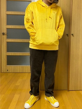 「黄色コーデ」｜「アイテム（パンツ）」を使った、tさん（レディース・153cm）の冬コーディネート