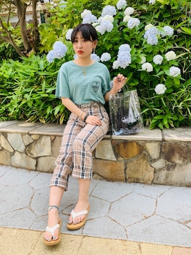 「ROXY（ロキシー）のアイテム（ビーチサンダル）」を使った、YUUKA🦋さん（レディース・157cm）の夏コーディネート